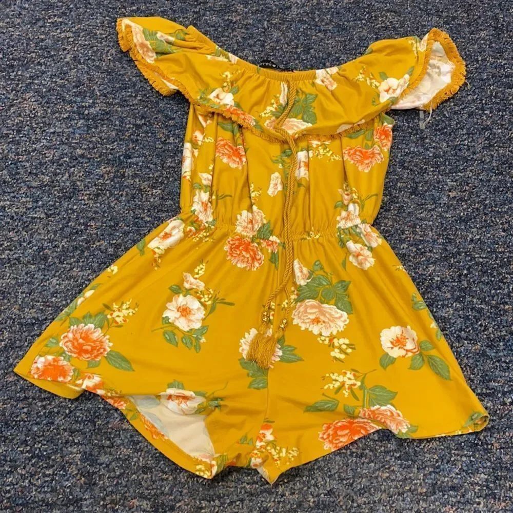 Derek Heart Floral Romper sz. S